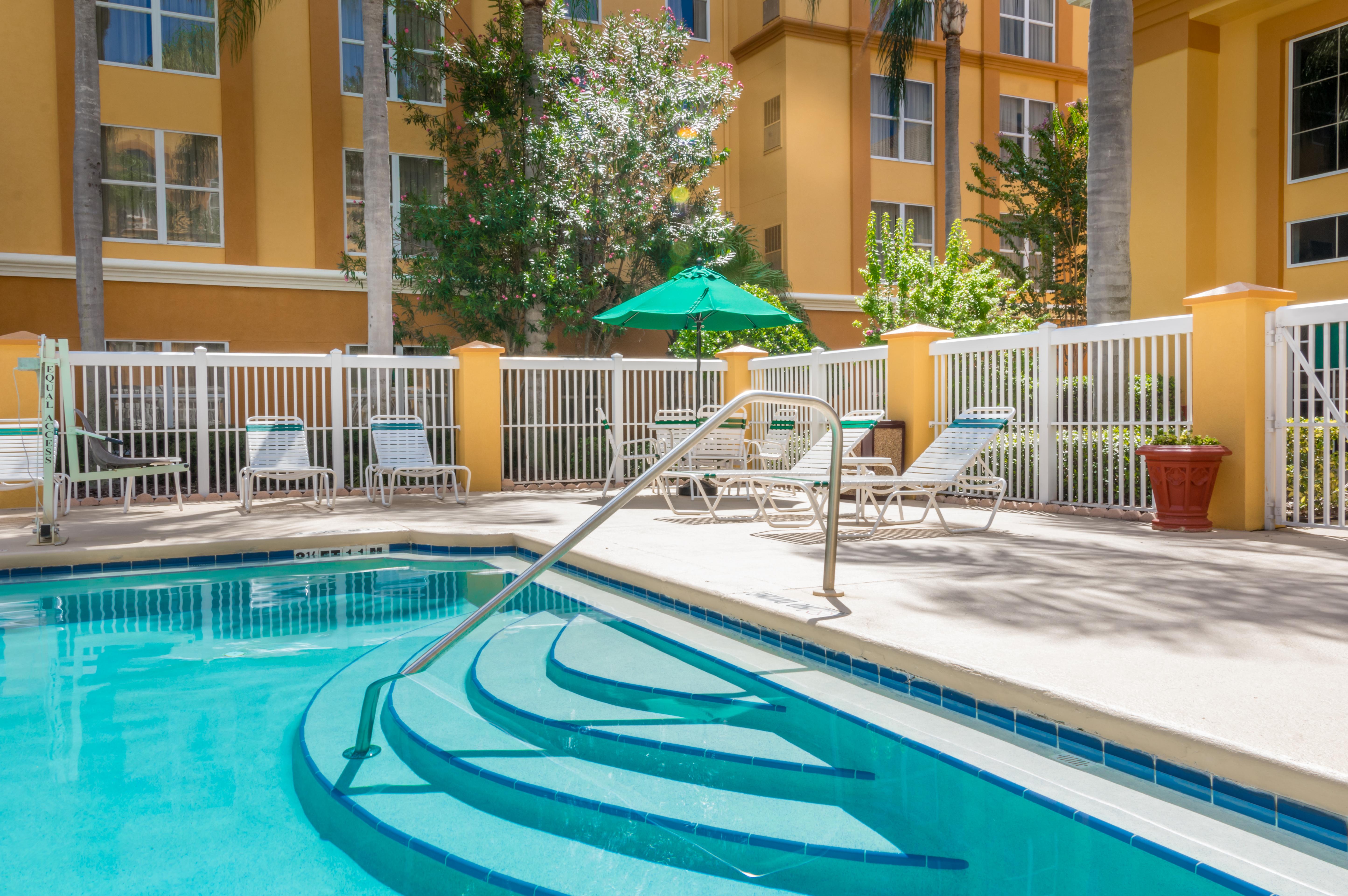 Surestay Plus By Best Western Orlando Lake Buena Vista Extérieur photo