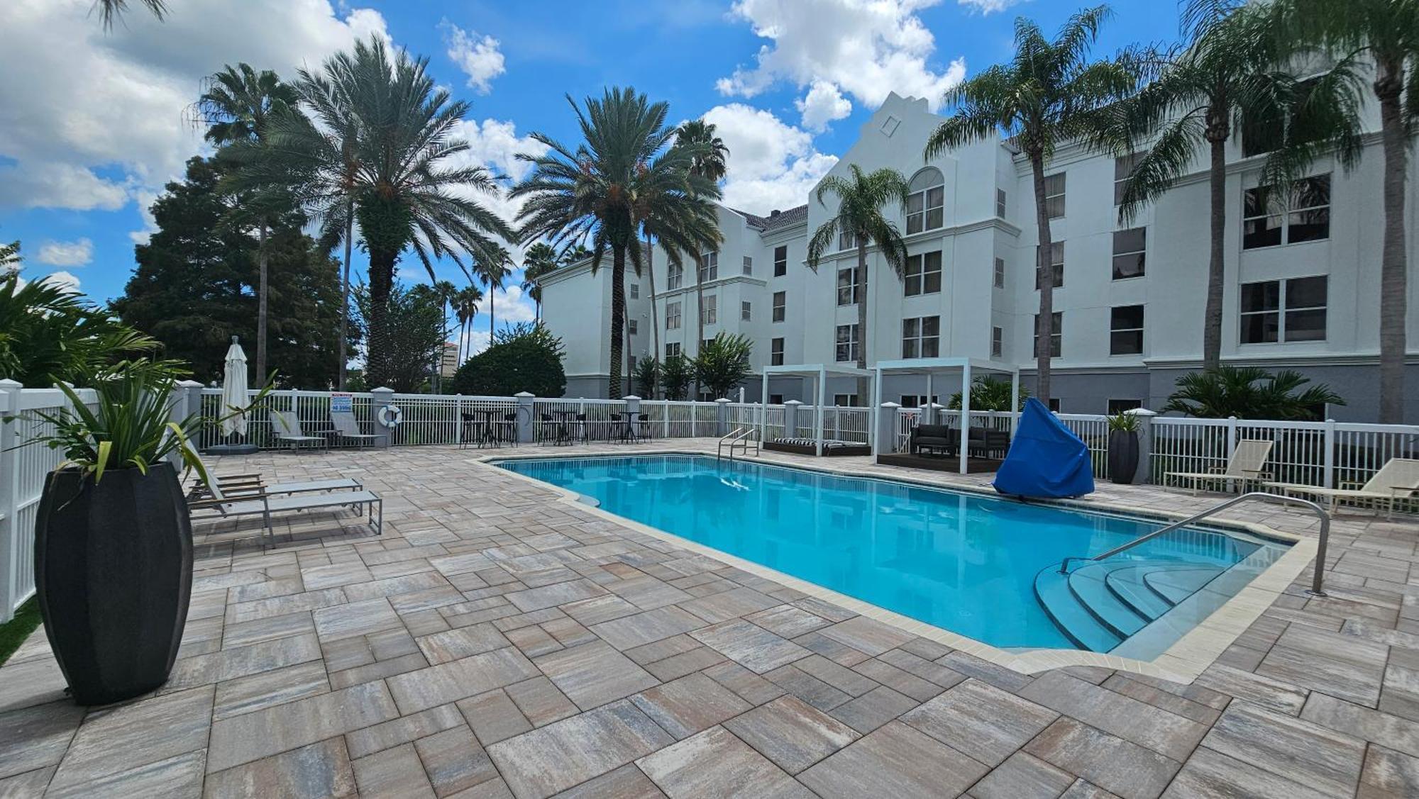 Surestay Plus By Best Western Orlando Lake Buena Vista Extérieur photo