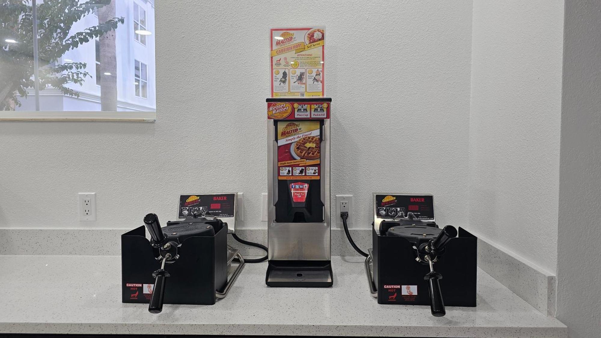 Surestay Plus By Best Western Orlando Lake Buena Vista Extérieur photo