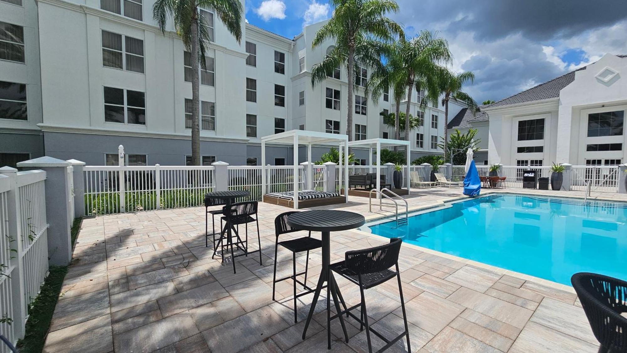 Surestay Plus By Best Western Orlando Lake Buena Vista Extérieur photo
