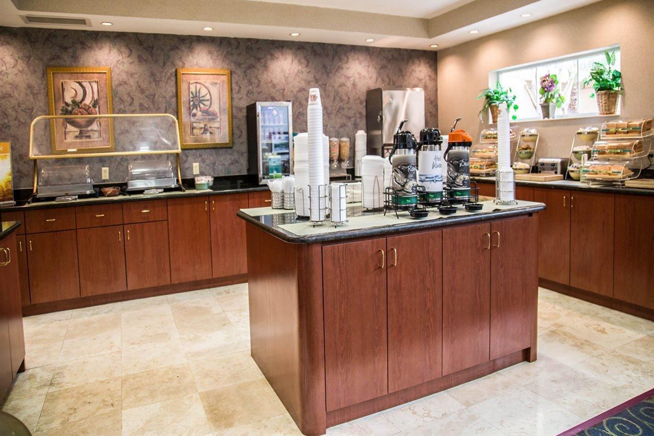 Surestay Plus By Best Western Orlando Lake Buena Vista Extérieur photo
